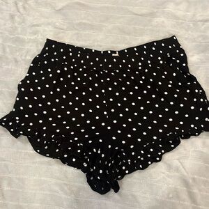 LOFT Beach Black and White Polka Dot Loose Fit Shorts sz Medium